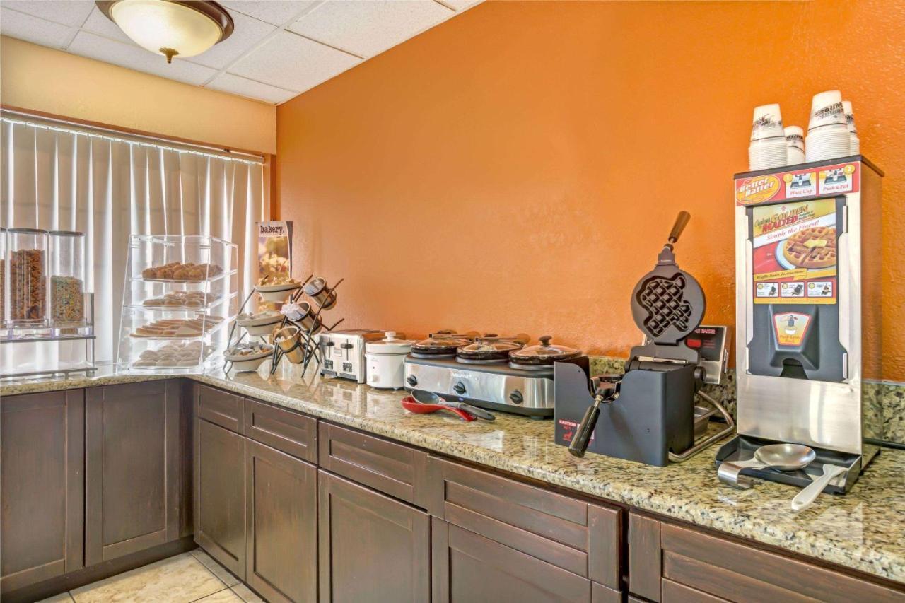 Nassau Bay Microtel Inn & Suites By Wyndham Houston/Webster/Nasa/Clearlake מראה חיצוני תמונה